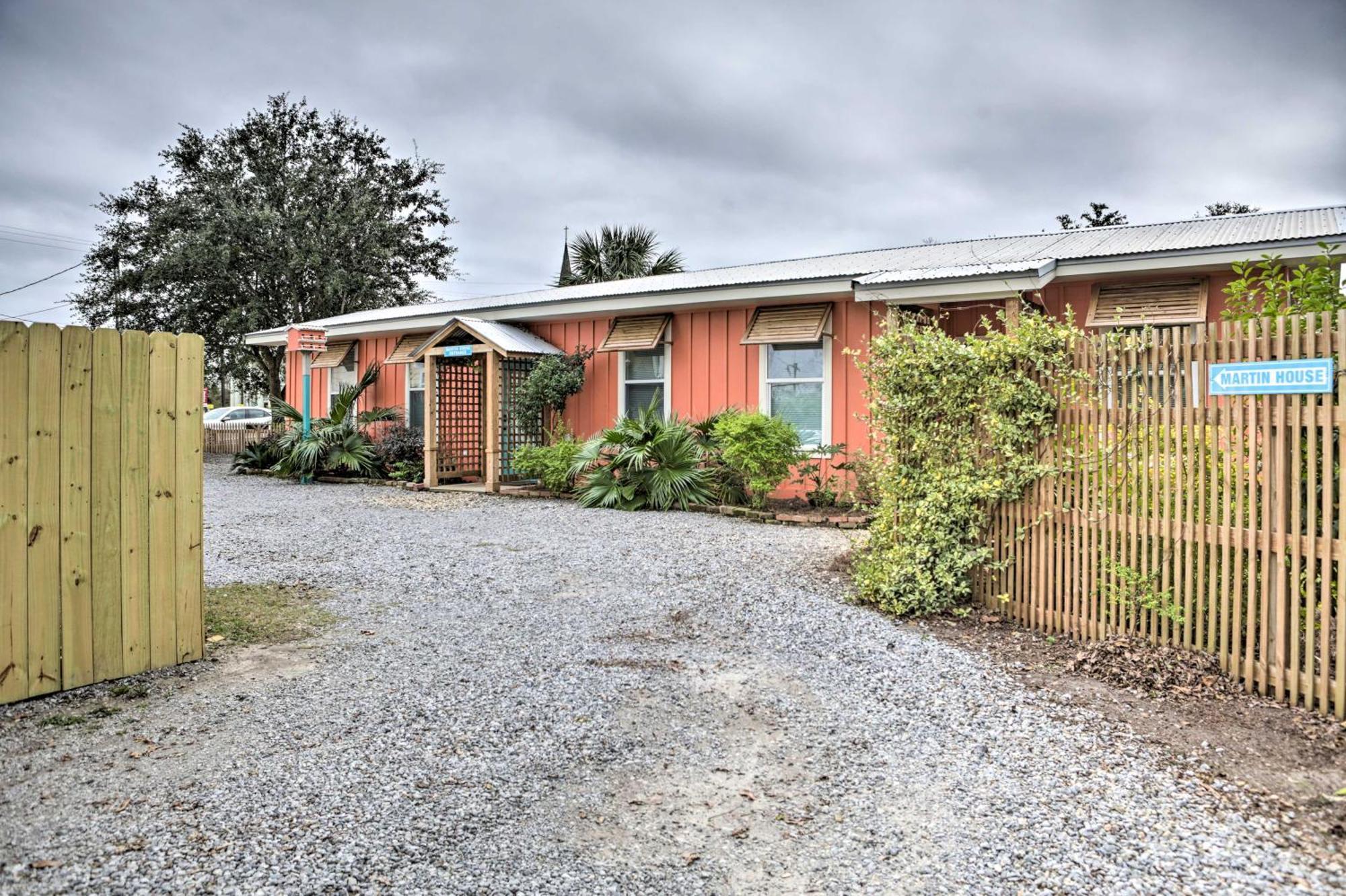 Walk To Beach From Chic Old Town Apartment With Yard Bay St. Louis Luaran gambar