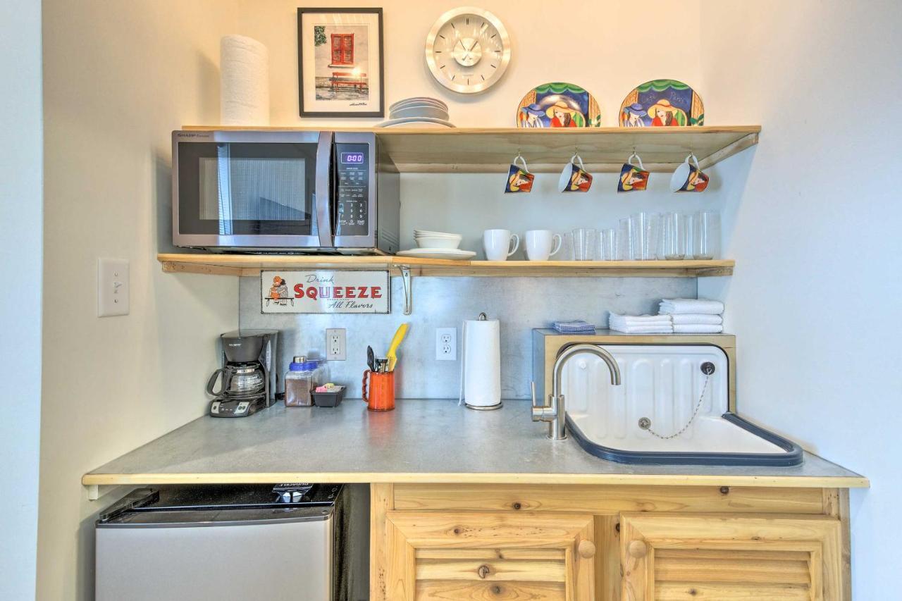 Walk To Beach From Chic Old Town Apartment With Yard Bay St. Louis Luaran gambar