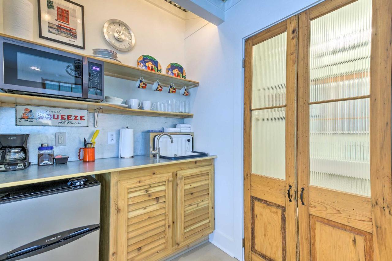 Walk To Beach From Chic Old Town Apartment With Yard Bay St. Louis Luaran gambar